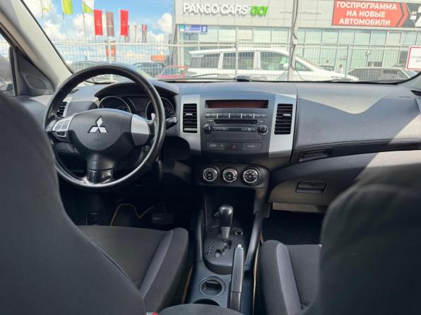 Mitsubishi Outlander II Рестайлинг с пробегом 2010 года, цена 920 000 рублей, 252000 км, внедорожник, Автокод Объявления