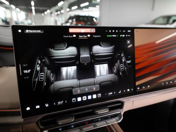 Zeekr 8X с пробегом 2026 года, цена 12 200 000 рублей, 25 км, внедорожник, Автокод Объявления
