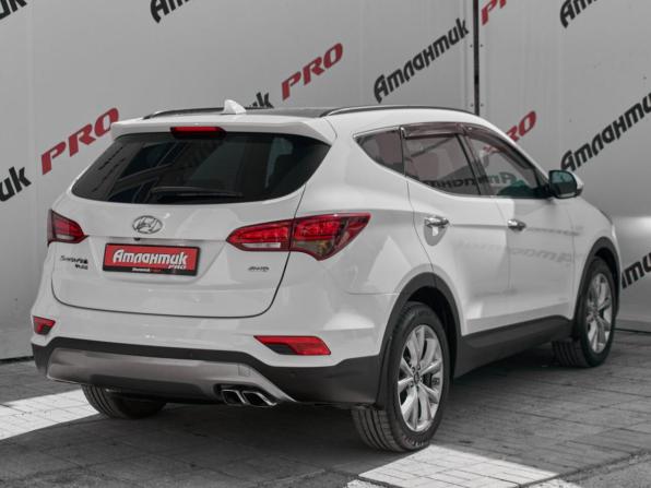 Hyundai Santa Fe III Рестайлинг с пробегом 2017 года, цена 1 980 000 рублей, 216226 км, внедорожник, Автокод Объявления