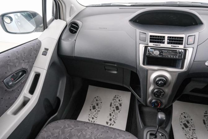 Toyota Vitz II (XP90) с пробегом 2010 года, цена 739 000 рублей, 142000 км, хэтчбек, Автокод Объявления