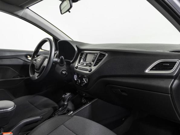Hyundai Solaris II Рестайлинг с пробегом 2021 года, цена 1 650 000 рублей, 41219 км, седан, Автокод Объявления