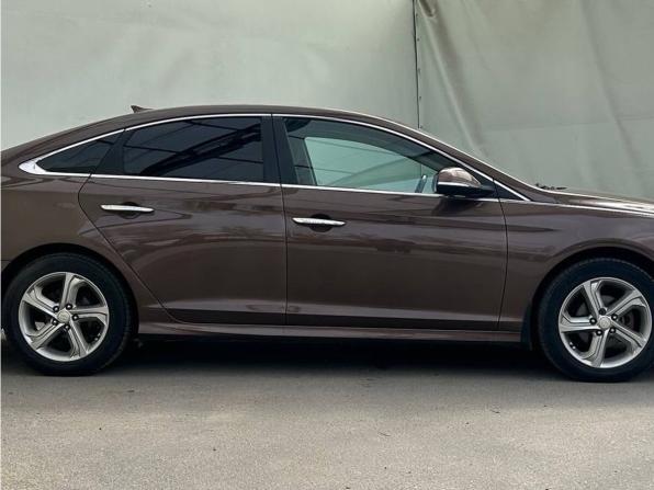 Hyundai Sonata VII (LF) Рестайлинг с пробегом 2018 года, цена 1 570 000 рублей, 169117 км, седан, Автокод Объявления