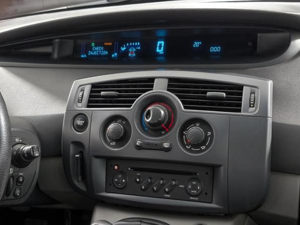 Renault Scenic II Рестайлинг с пробегом 2008 года, цена 406 000 рублей, 275000 км, минивэн, Автокод Объявления