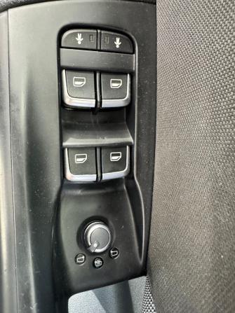 Audi Q3 I (8U) Рестайлинг с пробегом 2016 года, цена 2 099 000 рублей, 169244 км, внедорожник, Автокод Объявления