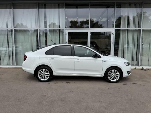 Skoda Rapid I Рестайлинг с пробегом 2019 года, цена 1 423 000 рублей, 55095 км, лифтбек, Автокод Объявления