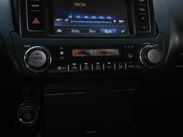 Toyota Land Cruiser Prado 150 Series с пробегом 2013 года, цена 3 189 000 рублей, 203462 км, внедорожник, Автокод Объявления