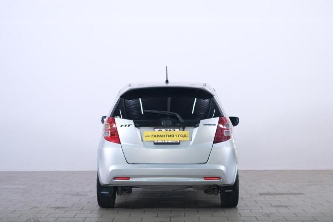 Honda Fit II с пробегом 2010 года, цена 529 000 рублей, 566000 км, хэтчбек, Автокод Объявления