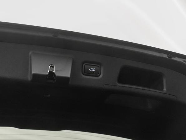 Hyundai Santa Fe IV Рестайлинг с пробегом 2022 года, цена 4 380 000 рублей, 26521 км, внедорожник, Автокод Объявления