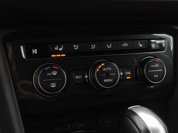 Volkswagen Tiguan II с пробегом 2019 года, цена 2 064 000 рублей, 173520 км, внедорожник, Автокод Объявления