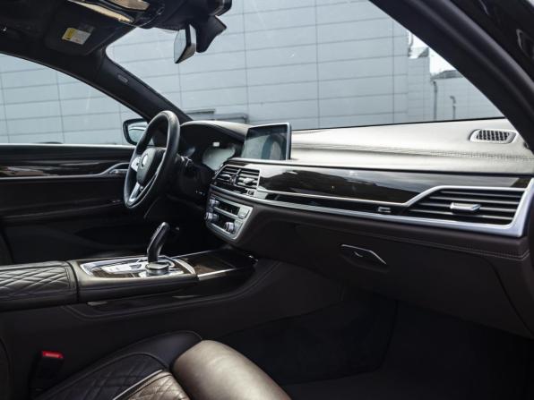 BMW 7 серии VI (G11/G12) Рестайлинг с пробегом 2020 года, цена 5 850 000 рублей, 134785 км, седан, Автокод Объявления