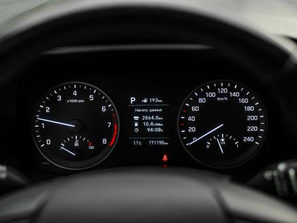 Hyundai Tucson III Рестайлинг с пробегом 2018 года, цена 1 780 000 рублей, 171188 км, внедорожник, Автокод Объявления