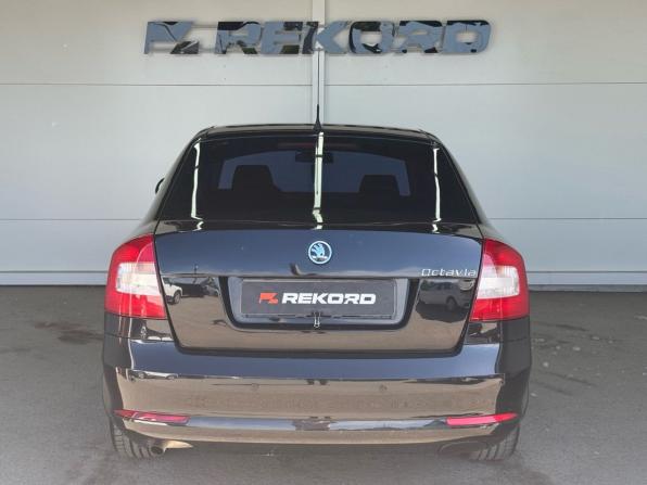 Skoda Octavia II (A5) Рестайлинг с пробегом 2010 года, цена 849 000 рублей, 156500 км, лифтбек, Автокод Объявления