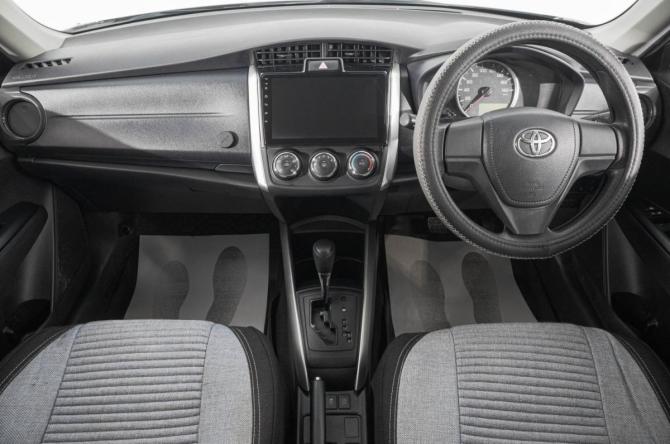 Toyota Corolla XI (E160 E170) Рестайлинг 2 с пробегом 2020 года, цена 1 539 000 рублей, 102000 км, универсал, Автокод Объявления