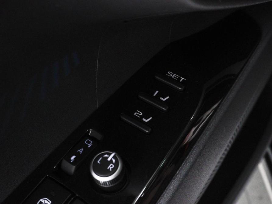 Toyota Camry IX (XV80) China Market Минеральные Воды  - изображение 16