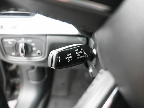 Audi A8 III (D4) Рестайлинг с пробегом 2014 года, цена 2 539 500 рублей, 142000 км, седан, Автокод Объявления