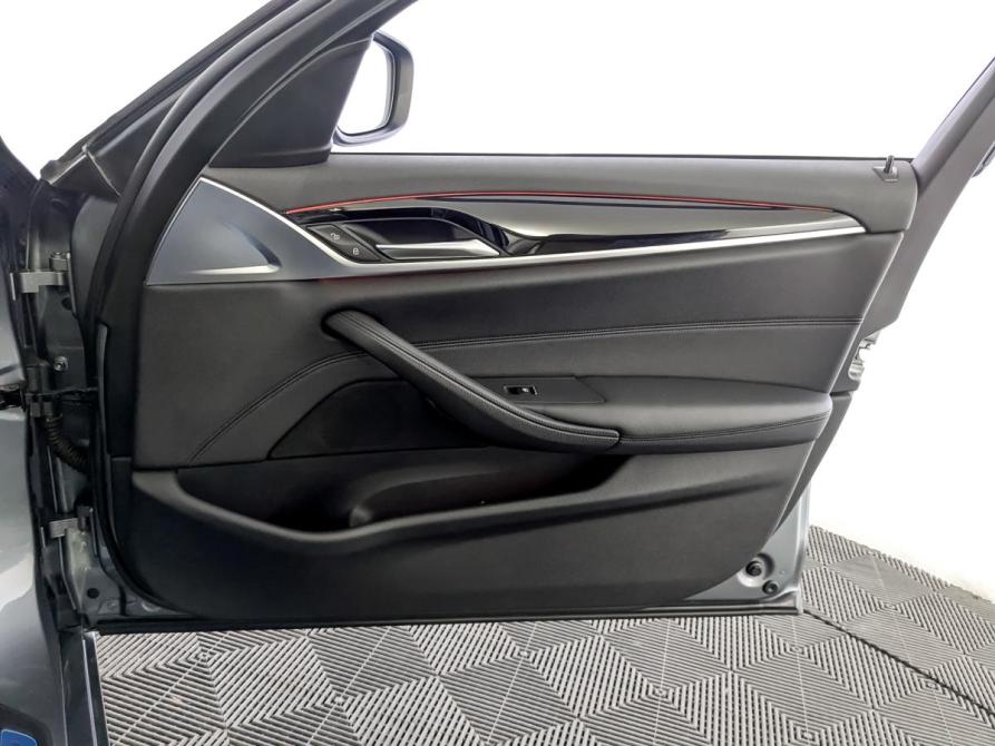 BMW 5 серии VII (G30/G31/G38) Москва  - изображение 25
