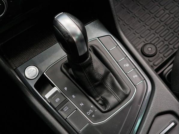 Volkswagen Tiguan II с пробегом 2019 года, цена 2 245 000 рублей, 70406 км, внедорожник, Автокод Объявления