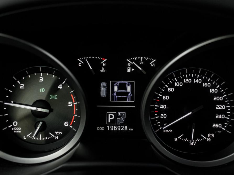 Toyota Land Cruiser 200 Series Рестайлинг 1 Екатеринбург  - изображение 21