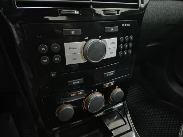 Opel Astra H Рестайлинг с пробегом 2010 года, цена 560 000 рублей, 122631 км, хэтчбек, Автокод Объявления