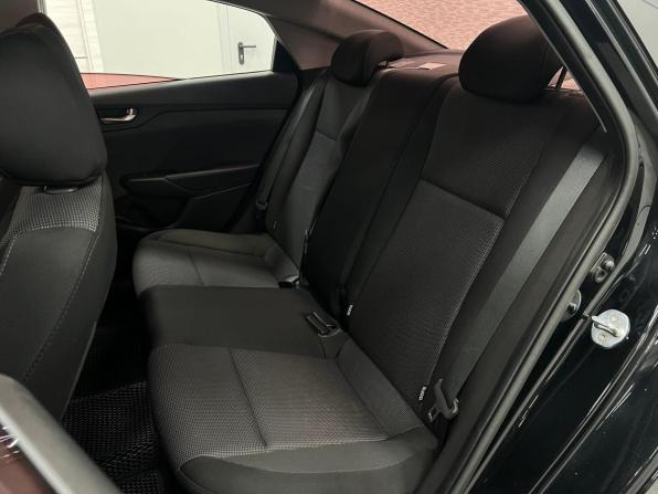 Hyundai Solaris II с пробегом 2017 года, цена 1 350 000 рублей, 105382 км, седан, Автокод Объявления