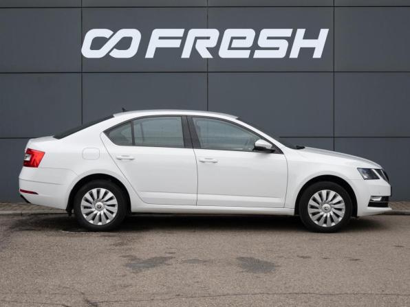 Skoda Octavia III (A7) Рестайлинг с пробегом 2018 года, цена 1 790 000 рублей, 61836 км, лифтбек, Автокод Объявления