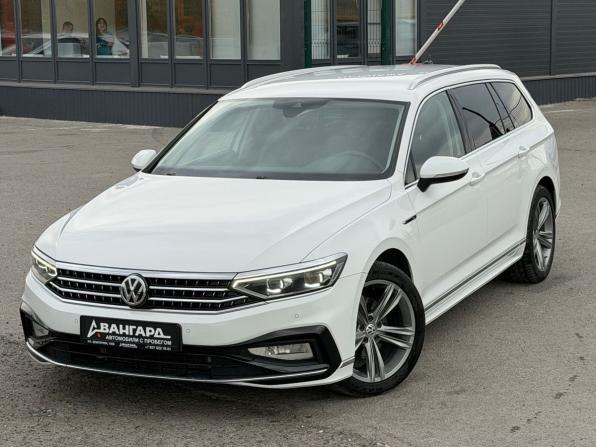 Volkswagen Passat B8 Рестайлинг с пробегом 2019 года, цена 2 749 000 рублей, 172000 км, универсал, Автокод Объявления