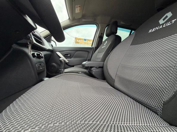 Renault Sandero II с пробегом 2014 года, цена 689 000 рублей, 171172 км, хэтчбек, Автокод Объявления