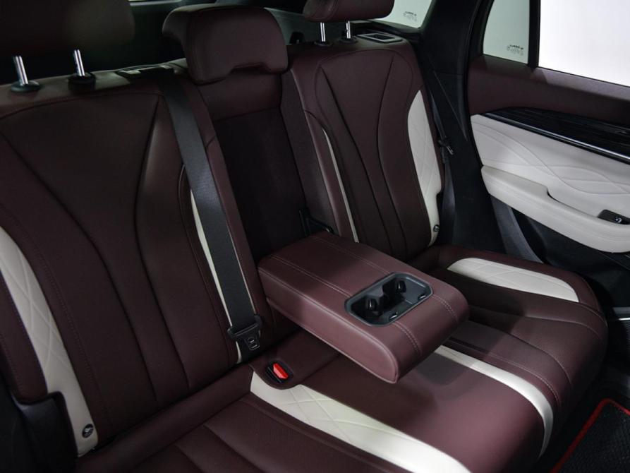 Geely Monjaro I Москва  - изображение 11