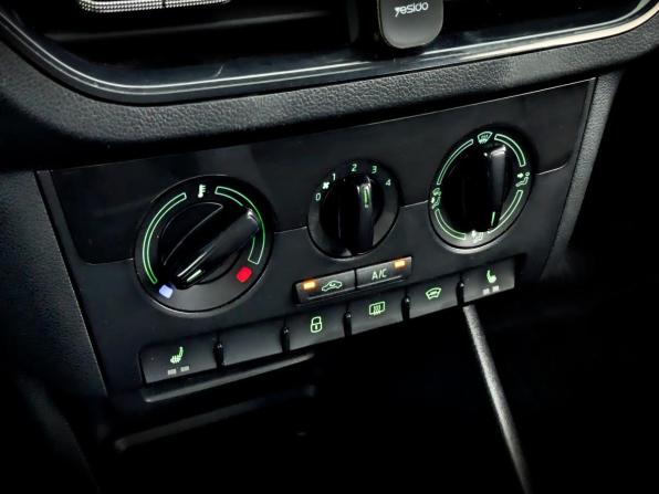 Skoda Rapid II с пробегом 2021 года, цена 1 399 000 рублей, 143273 км, лифтбек, Автокод Объявления