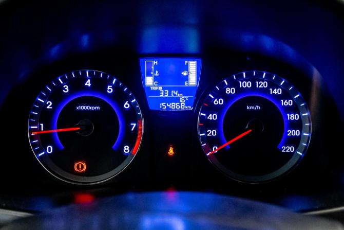 Hyundai Solaris I Рестайлинг с пробегом 2015 года, цена 665 000 рублей, 154868 км, хэтчбек, Автокод Объявления