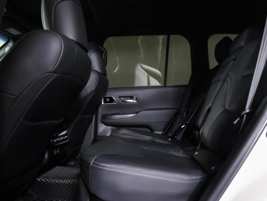 Toyota Land Cruiser 300 Series Москва  - изображение 12