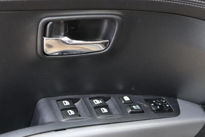 Mitsubishi Outlander II Рестайлинг с пробегом 2011 года, цена 1 359 000 рублей, 200000 км, внедорожник, Автокод Объявления