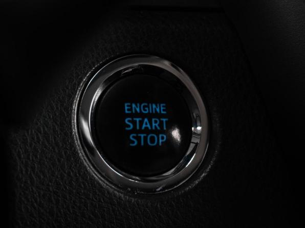 Toyota Camry VIII (XV70) с пробегом 2018 года, цена 2 989 000 рублей, 77073 км, седан, Автокод Объявления