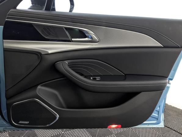 Hongqi H5 II с пробегом 2024 года, цена 2 999 000 рублей, 26209 км, седан, Автокод Объявления