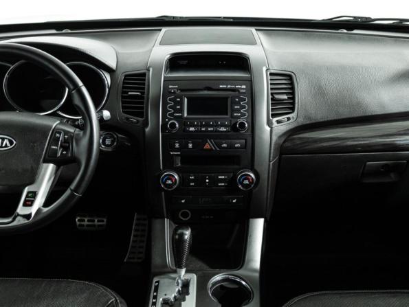 Kia Sorento II с пробегом 2012 года, цена 1 349 585 рублей, 176123 км, внедорожник, Автокод Объявления