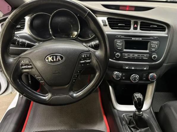 Kia Ceed II с пробегом 2013 года, цена 859 000 рублей, 191589 км, хэтчбек, Автокод Объявления