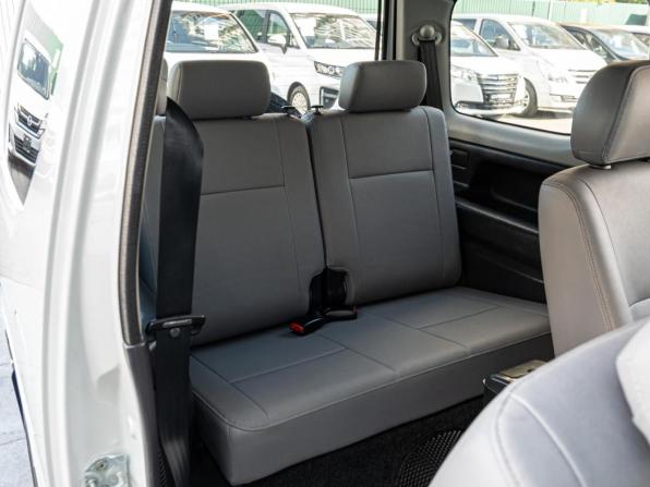 Suzuki Jimny III Рестайлинг 1 с пробегом 2011 года, цена 1 020 000 рублей, 157765 км, внедорожник, Автокод Объявления
