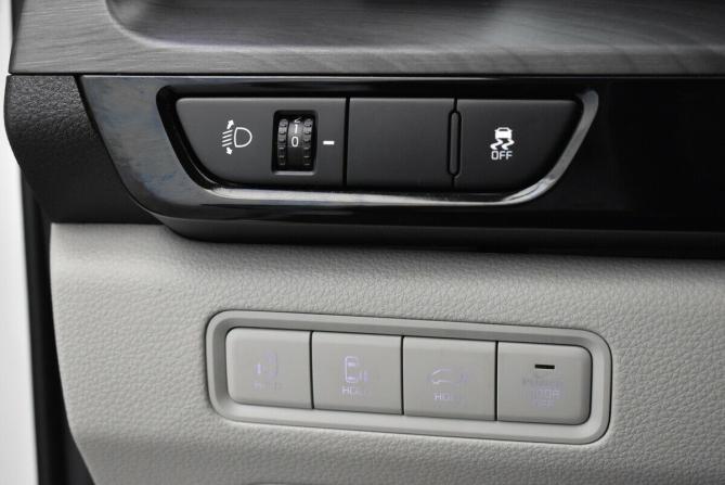 Kia Carnival IV с пробегом 2022 года, цена 4 500 000 рублей, 45811 км, минивэн, Автокод Объявления