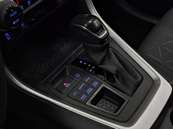 Toyota RAV4 V (XA50) с пробегом 2020 года, цена 3 050 000 рублей, 80457 км, внедорожник, Автокод Объявления