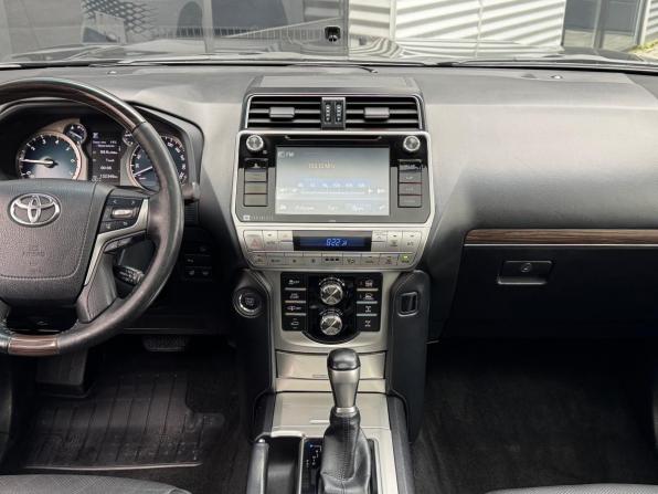 Toyota Land Cruiser Prado 150 Series Рестайлинг 2 с пробегом 2018 года, цена 5 490 000 рублей, 132335 км, внедорожник, Автокод Объявления