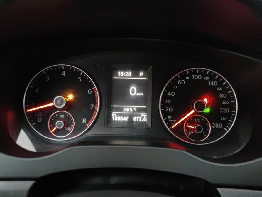 Volkswagen Jetta VI Подольск  - изображение 10
