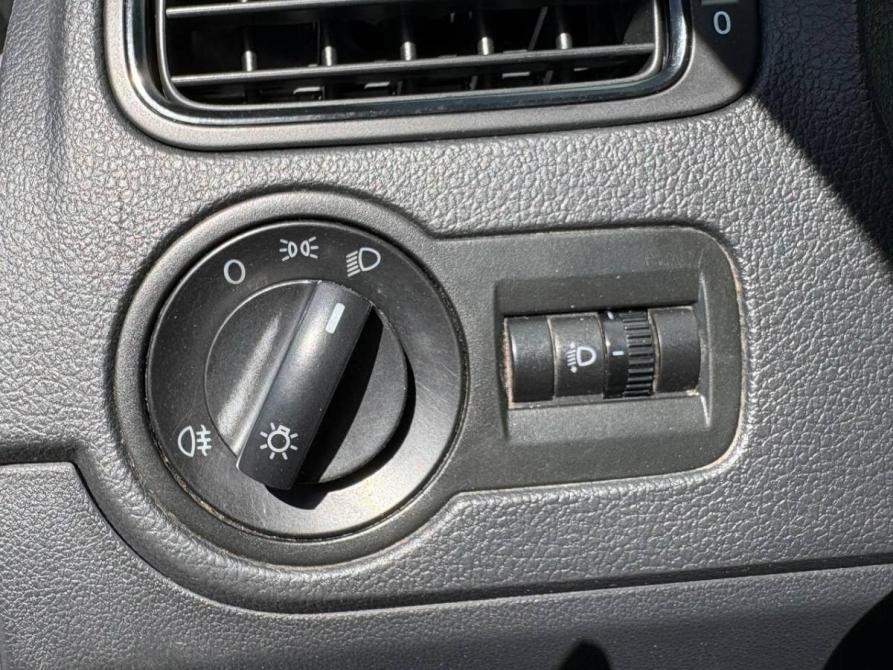 Volkswagen Polo V Рестайлинг Нижний Тагил  - изображение 14