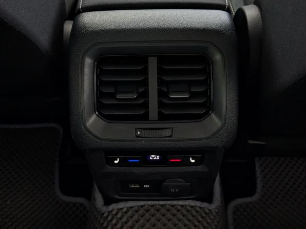 Volkswagen Tiguan II с пробегом 2018 года, цена 2 800 000 рублей, 89711 км, внедорожник, Автокод Объявления