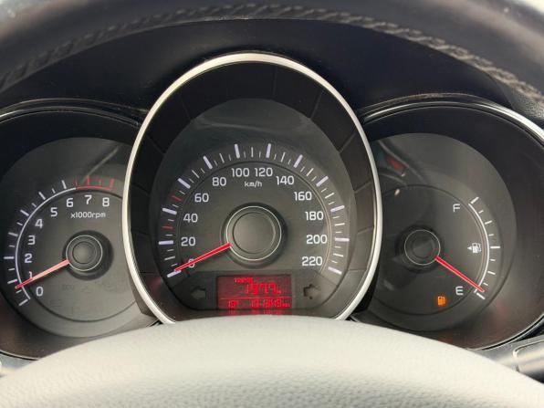 Kia Rio III Рестайлинг с пробегом 2016 года, цена 920 000 рублей, 101000 км, седан, Автокод Объявления