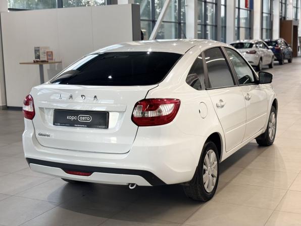 Lada (ВАЗ) Granta I Рестайлинг с пробегом 2022 года, цена 708 000 рублей, 58550 км, лифтбек, Автокод Объявления