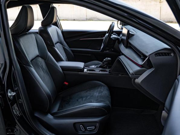 Toyota Camry IX (XV80) China Market с пробегом 2024 года, цена 3 500 000 рублей, 50021 км, седан, Автокод Объявления