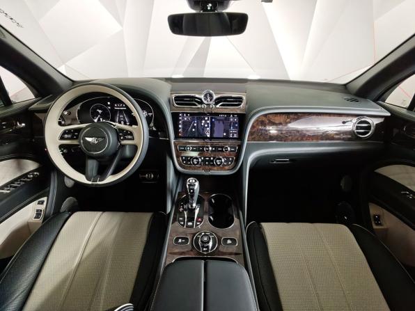Bentley Bentayga I Рестайлинг с пробегом 2023 года, цена 28 000 000 рублей, 11975 км, внедорожник, Автокод Объявления