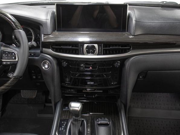 Lexus LX III Рестайлинг 2 с пробегом 2019 года, цена 9 350 000 рублей, 121101 км, внедорожник, Автокод Объявления
