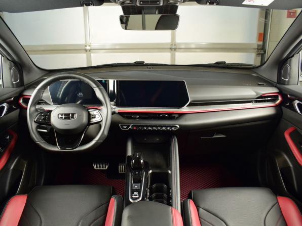 Geely Coolray I Рестайлинг с пробегом 2024 года, цена 2 099 999 рублей, 27069 км, внедорожник, Автокод Объявления