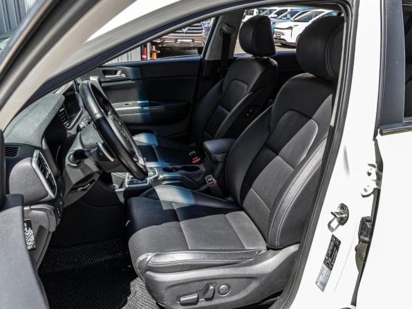 Kia Sportage IV Рестайлинг с пробегом 2020 года, цена 2 099 000 рублей, 103739 км, внедорожник, Автокод Объявления